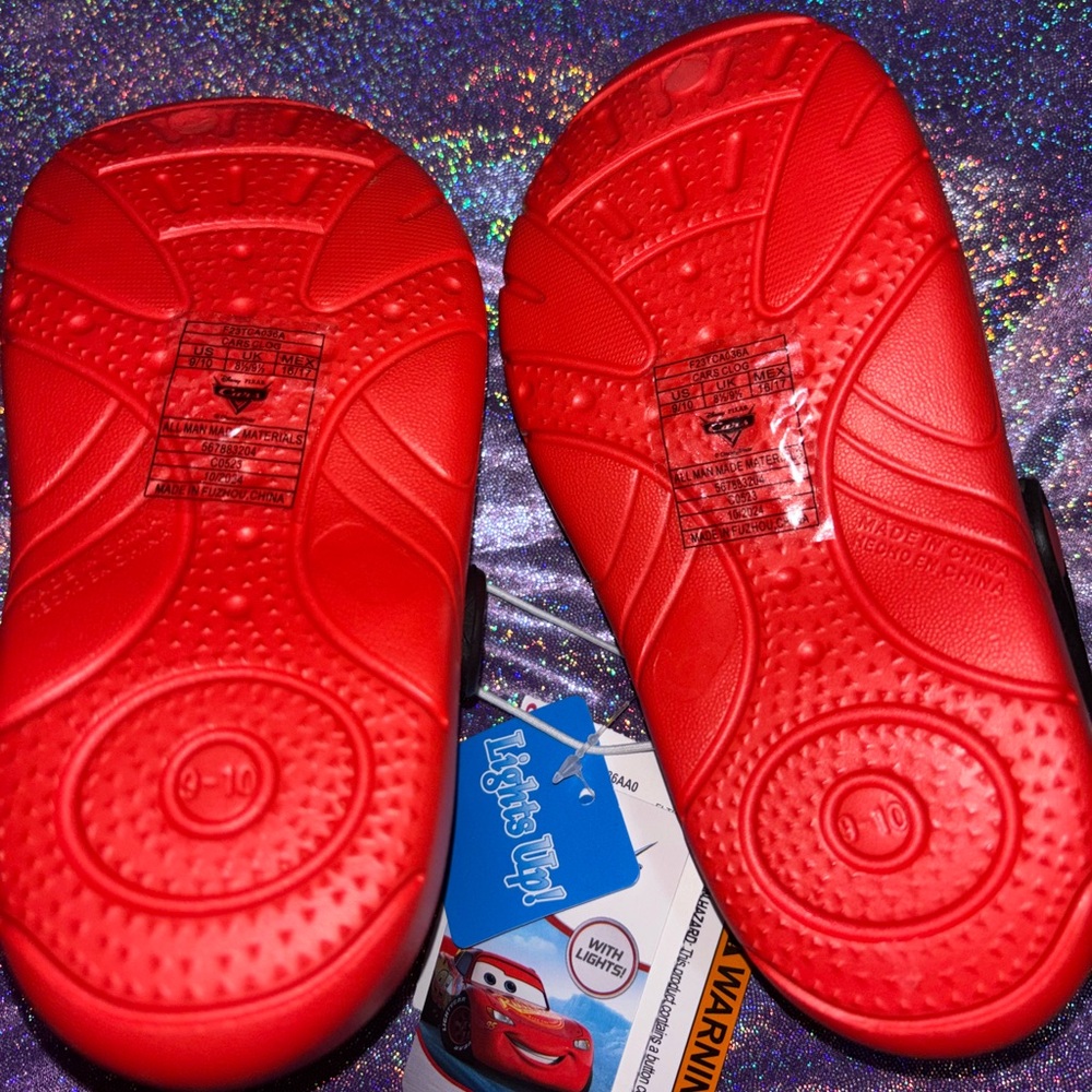 Lightning McQueen Light Up Shoes - Picture 4 of 7